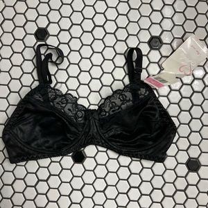 NWT Jolie intimates bra size 38B